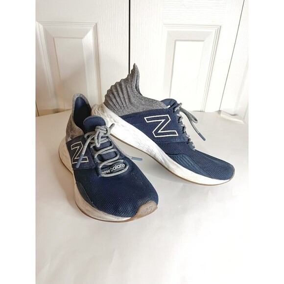 New Balance Men's Fresh Foam Roav Blue Grey MROAVTK Training Running Sneakers - Picture 3 of 13